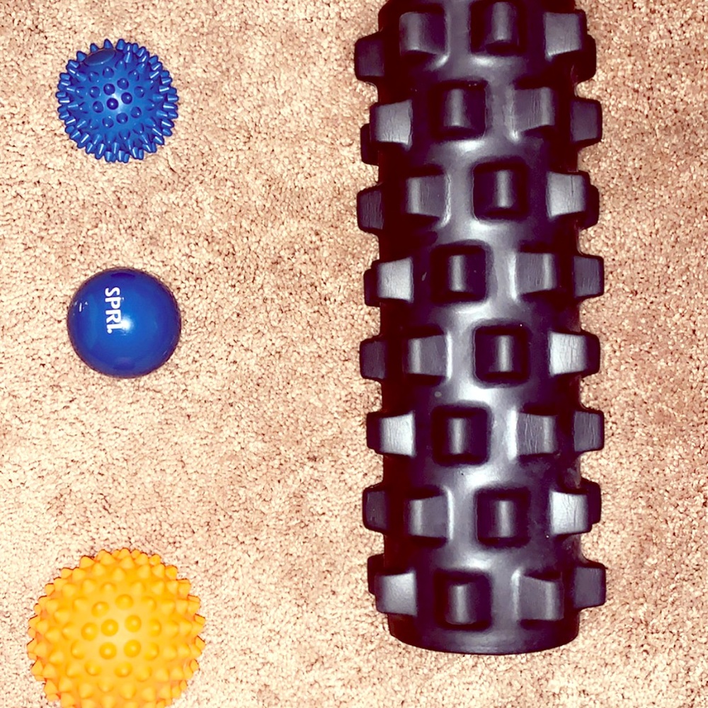 Rumble Roller, 3 various lacrosse balls